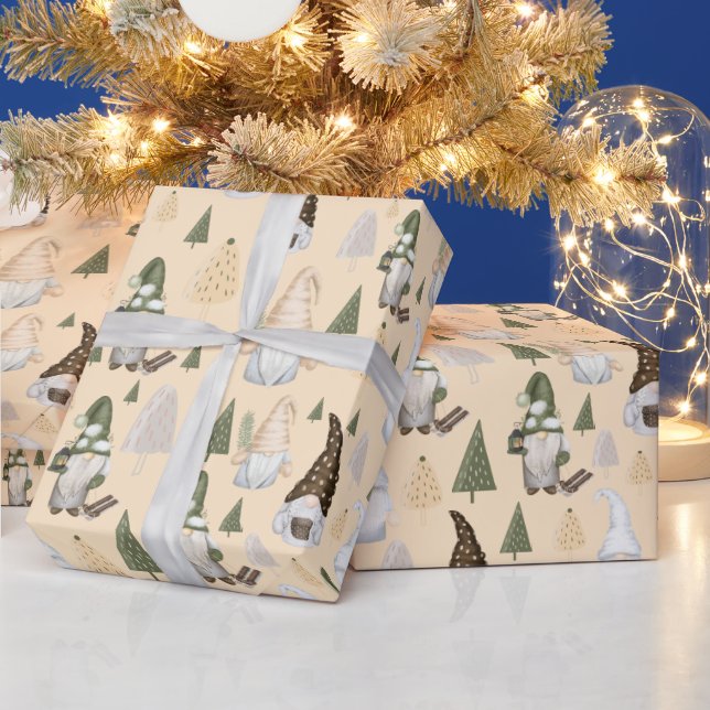 Papel De Presente Gnomo de Inverno Floresta Bege (Feriados)