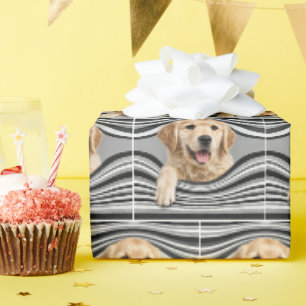 Papel De Presente Golden Retriever em Buraco Listrado Abstrato
