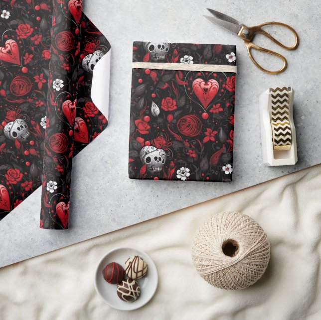 Papel De Presente Gothic Red Hearts and Roses  (Artesanato)