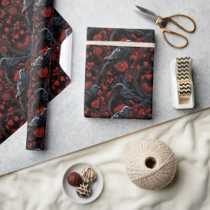 Papel De Presente Gótico Corvos Pretos e Rosas Vermelhas 