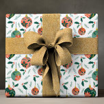 Papel De Presente Green Holly Red Poinsettia Christmas Bauble<br><div class="desc">Livro Verde Holly Red Poinsettia Natal Bauble Holiday Wrapping Paper Gift Wrap Apresenta um padrão de bolas de Natal vermelhas e verdes acentuadas com flores sagradas e poinsettia. O padrão de Natal tradicional é perfeito para o acondicionamento de presentes de Natal. Adequado para a família, amigos, empresas e muito mais....</div>