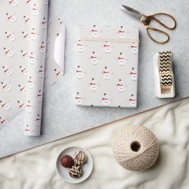 Papel De Presente Hand-Drawn Snowman on Grey Winter Wrapping Paper (Artesanato)