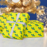 Papel De Presente Holly Christmas<br><div class="desc">Que melhor maneira de apresentar esse presente especial no Natal do que de o embrulhar em papel de embalagem de qualidade. Esta design tem uma Holly com o gráfico Berries sobre fundo branco por toda parte. Vale a pena pagar um pouco mais por um padrão que não está disponível nas...</div>