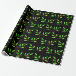 Papel De Presente Holly Christmas Wraping Paper<br><div class="desc">Holly e Holly Berry estão em um fundo negro.</div>