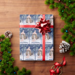 Papel De Presente Hound Dog Christmas<br><div class="desc">Cachorro bonito com texto Feliz de Natal, boné rosa para estocar e cachecol na neve.</div>