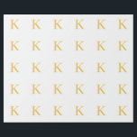 Papel De Presente Inicial Dourada Personalizada Cor Branca Dourada<br><div class="desc">Desenhado com modelo de texto para inicial monogramada que você pode personalizar! Você também pode alterar as cores conforme desejar.</div>