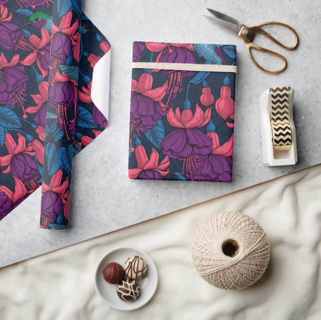 Papel De Presente Jardim de beija-flores em roxo e azul (Artesanato)