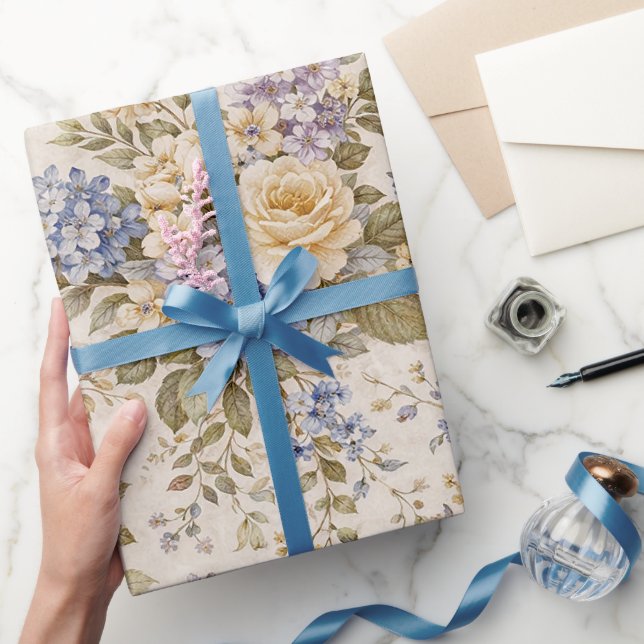 Papel De Presente Jardim de Marfim Suave em Flor (Presentear)