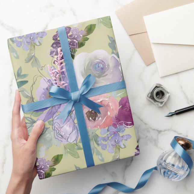 Papel De Presente Jardim de Rosas roxas rosa (Presentear)