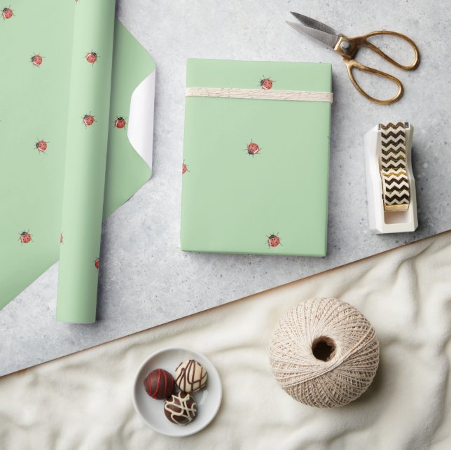Papel De Presente Joaninha verde clara adorável (Artesanato)