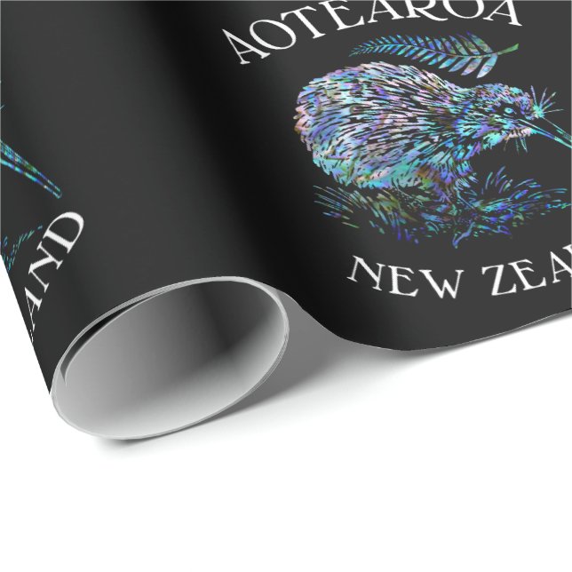 PAPEL DE PRESENTE KIWI E FERN PĀUA DA NOVA ZELÂNDIA (Ponta do rolo)