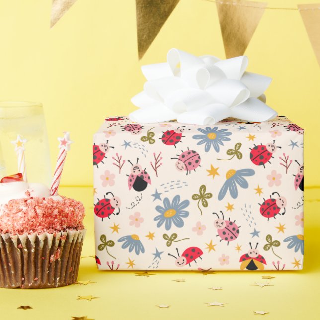 Papel De Presente Ladybug Wildflower Pattern (Festa de aniversário)