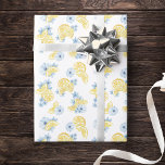 Papel De Presente Limões e flores em fatias com aquarelas<br><div class="desc">Limões de cor da água elegantes e doces e papel de enrolamento da flor azul. Apresentando lindas elegantes flores de aquarela e doces limões amarelos cortados. Disponível em várias opções de tamanho. Excelente para qualquer presente com tema de limão, chá de panela de aperto principal e uma variedade de projetos...</div>