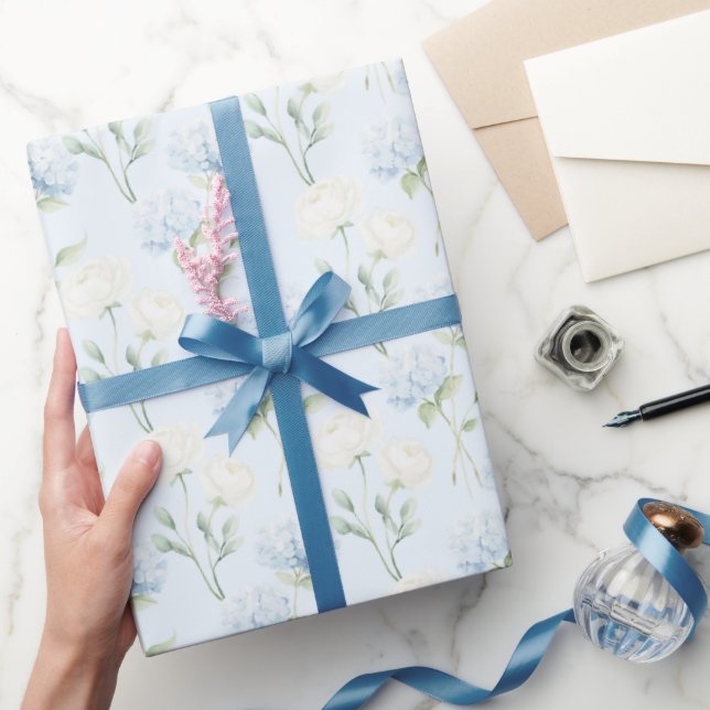 Papel De Presente Lindas Flores Azuis de Hortênsia no Casamento (Presentear)