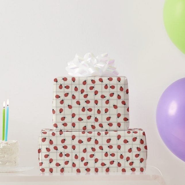 Papel De Presente Lindas joaninhas padrão de Páscoa em xadrez creme  (Presentes para festas)