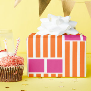 Papel De Presente Linhas Laranja e Caixas Rosa