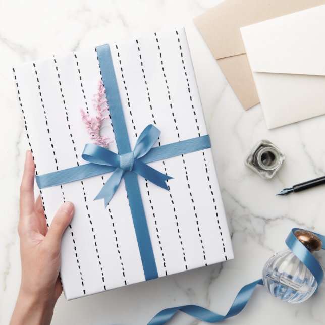 Papel De Presente Linhas Tracejadas em Branco (Presentear)
