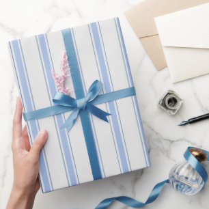 Papel De Presente Listras Azuis e Brancas Esmaecidas