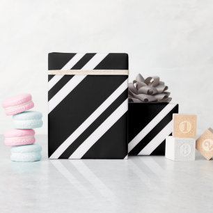 Papel De Presente Listras Diagonais Modernas Pretas e Brancas em Neg