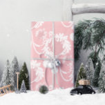 Papel De Presente Lux Christmas Elegant Baubles em rosa<br><div class="desc">Alegria no encanto da época com nossas Balas Elegantes de Natal Lux em papel de embrulho rosa. Apresentando ornamentos de foscos brancos, este design adiciona um toque divertido, mas elegante, aos seus presentes de férias. Visualize a felicidade e a surpresa nos rostos dos seus entes queridos à medida que eles...</div>