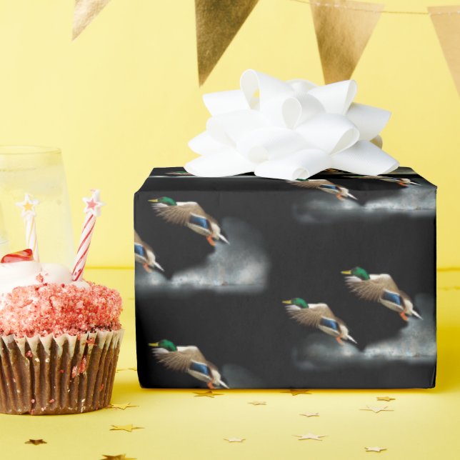 Papel De Presente Mallard Duck Voando Sobre A Água (Festa de aniversário)