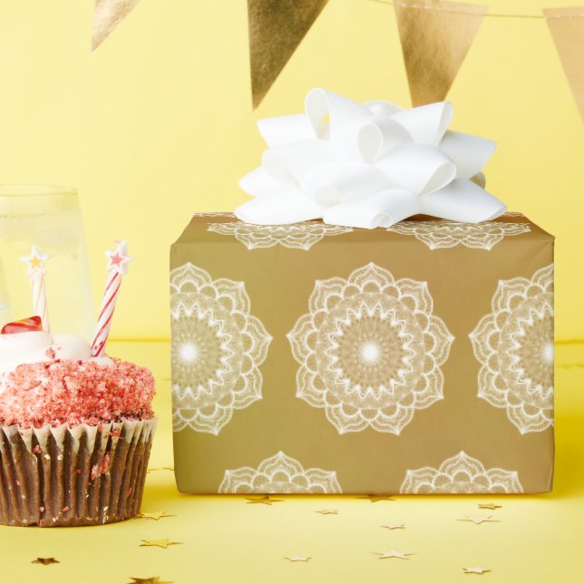 Papel De Presente Mandala Branco em Fundo Dourado (Festa de aniversário)