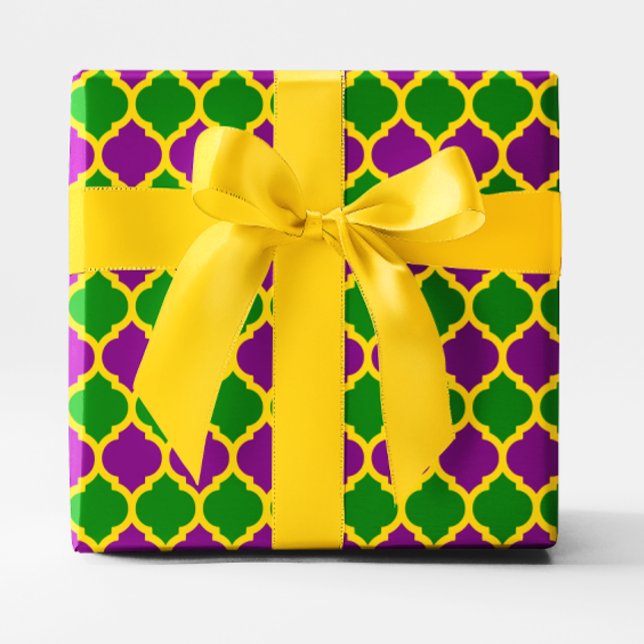 Papel De Presente Mardi Gras Quatrefoil Dourado Verde e Roxo (Gold Green and Purple Mardi Gras Quatrefoil Wrapping Paper)