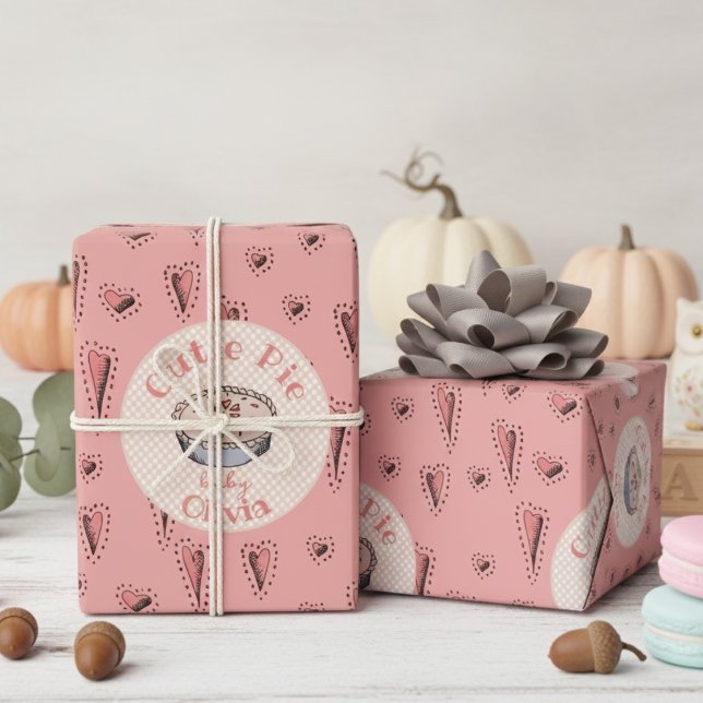 Papel De Presente Menina de Torre Rosa (Cutie Pie Thanksgiving October November Birthday & Fall Baby Shower Wrapping Paper. Heart Cherry Pie)