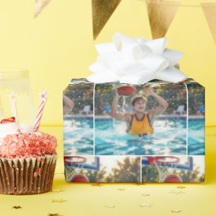 Papel De Presente Menino Jogando Basquete em uma Piscina
