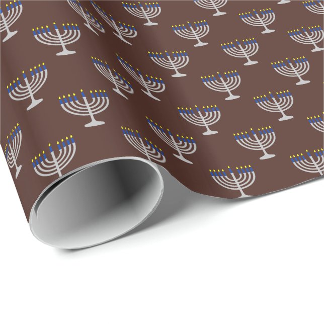 Papel De Presente Menorá de Prata de Hanukkah em Marrom (Ponta do rolo)