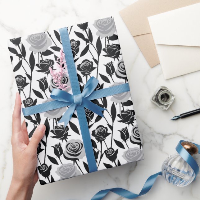 Papel De Presente Minimalist Black Roses With Light Gray Stems  (Presentear)
