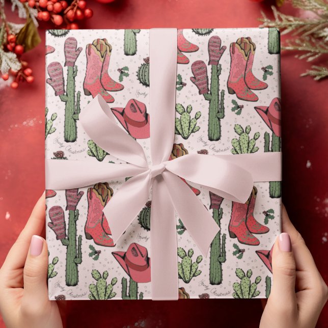 Papel De Presente Moça-de-Natal Rosa Ocidental (Hand-Drawn Western "Howdy Christmas" Pattern. Cowboy Boots, Hats, Cactus, Holly Berries & Stars.)