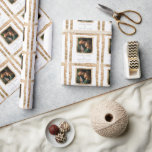 Papel De Presente Moldura Dourada Falsa Personalizada Rústica Elegan<br><div class="desc">Gorgeosa e elegante moldura rústica dourada falsa e papel de embrulho de tipografia. Adicione seu noivado ou foto favorita para personalizar este papel de presente para chá de panela ou presentes de dia de casamento. Tão elegante e sofisticado.</div>