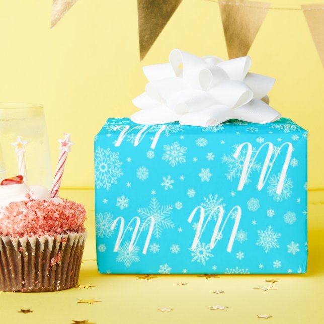 Papel De Presente Monograma personalizado de flocos de neve para seu (Festa de aniversário)