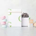Papel De Presente Monograma verde limão e Branco<br><div class="desc">Monograma verde limão e branco. Personalizado.</div>
