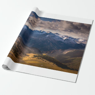 PAPEL DE PRESENTE MONTANHAS DURANTE O DIA