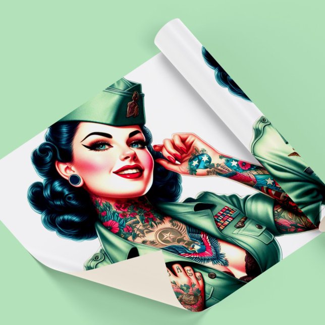 Papel De Presente Mulher Militar Tatuada Vintage (Criador carregado)