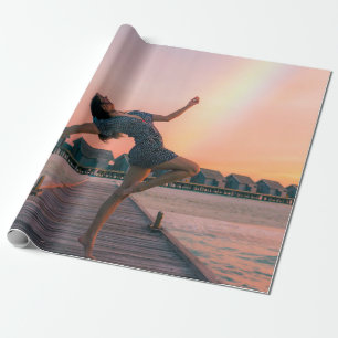 Papel De Presente Mulher parada no cais