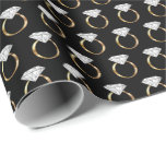 Papel De Presente Noivado Diamond Casamento Ring Black Dourado<br><div class="desc">Este papel de embrulho apresenta uma ilustração de uma aliança de diamante com uma banda de ouro organizada em um padrão bonito em papel preto. Perfeito para embrulhar noivado ou presentes de casamento!</div>