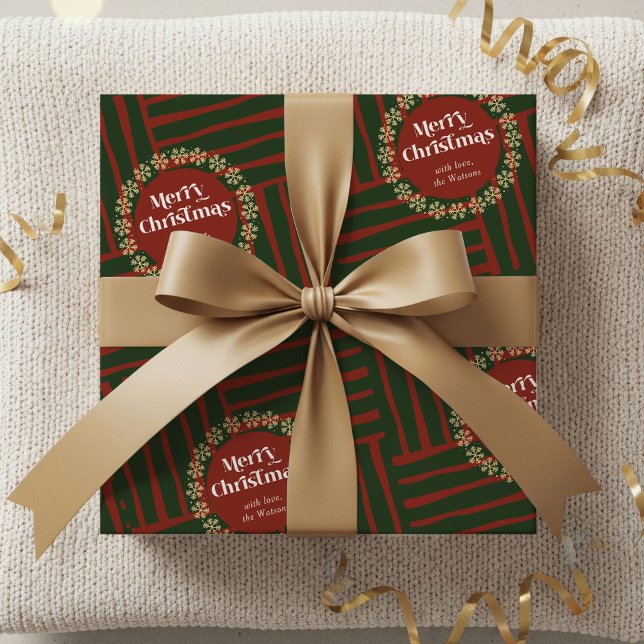 Papel De Presente Nome da Família de Xadrezes Verdes Vermelhas natai (Retro plaid pattern in red & green Christmas Wrapping paper with your custom name)