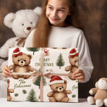 Papel De Presente Nome da família Teddy Bear Christmas<br><div class="desc">"Sinta o abraço do inverno com nosso delicioso papel embrulho,  apresentando ursos peludos em vestidos vermelhos em meio a uma terra maravilhosa de inverno." Nome da família Teddy Bear Christmas</div>