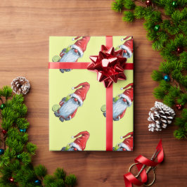 Papel De Presente Nórdico Nisse Gnomo Gonk Segurando Um Copo De Lim