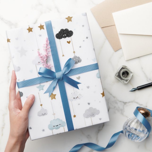Papel De Presente Nuvens Sorridentes Azuis e Cinzas Estrelas Dourada (Presentear)