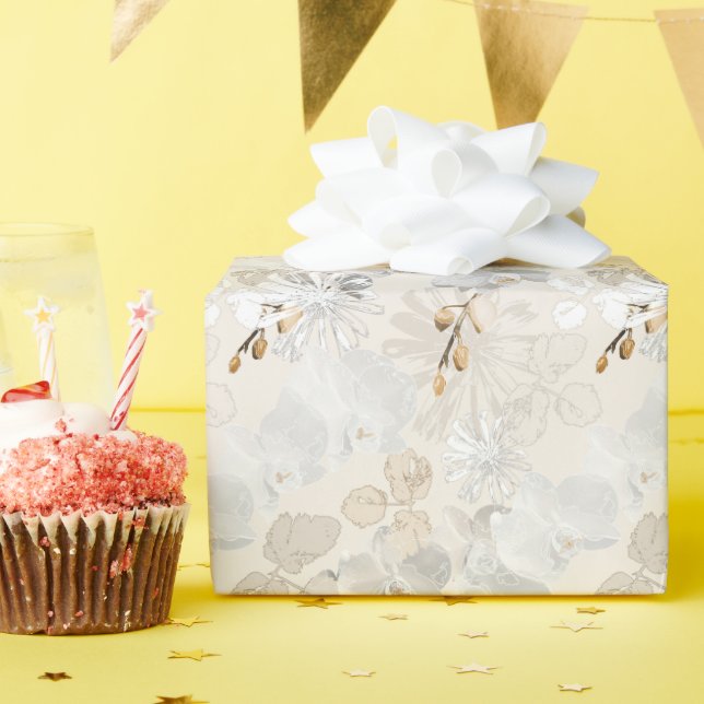 Papel De Presente Orquídeas brancas sobre um creme leve  (Festa de aniversário)