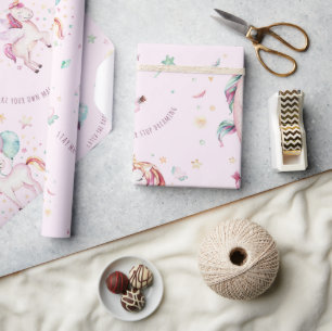 Papel De Presente Os unicórnios cor-de-rosa bonitos fazem seu próp