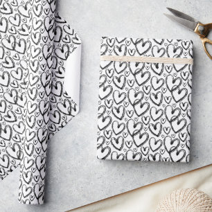 Papel De Presente Padrão Branco Preto do Coração de Pincel Modern