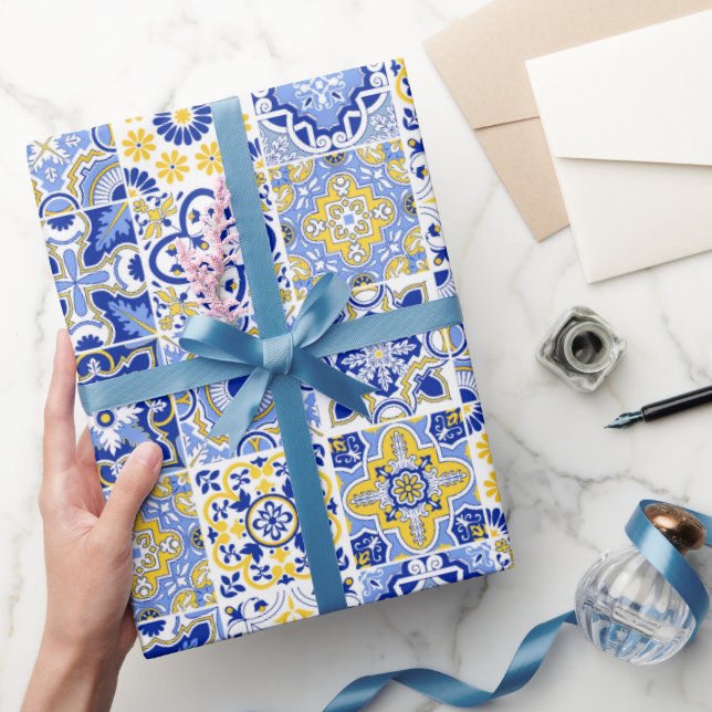 Papel De Presente Padrão de Azulejos Portugueses  (Presentear)