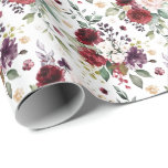 Papel De Presente Padrão de Buquê Floral Vinho Borgonha<br><div class="desc">Papel de embrulho com padrão de buquê floral de rosa vinho e borgonha para chá de noiva ou qualquer ocasião.</div>