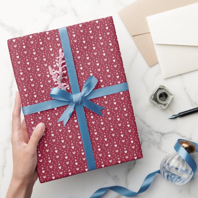 Papel De Presente Padrão de Corações Brancos do Doodle, Vermelho (Presentear)