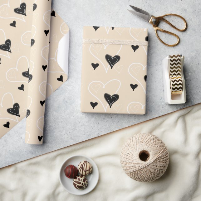 Papel De Presente Padrão de Corações Lindos Preto e Branco (Artesanato)